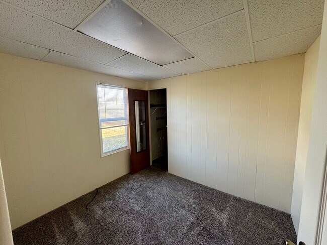 Building Photo - 16 Badger Ave