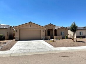 Building Photo - Beautiful 3 Bedroom Home in Gated Community!