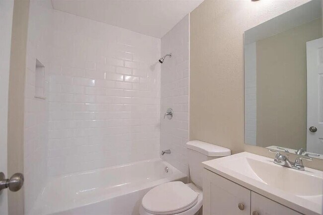 Building Photo - 508 N 23rd St