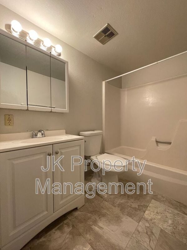 Building Photo - 4629 5th Ave S