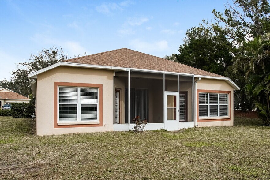 Building Photo - 13718 Glossy Ibis Pl