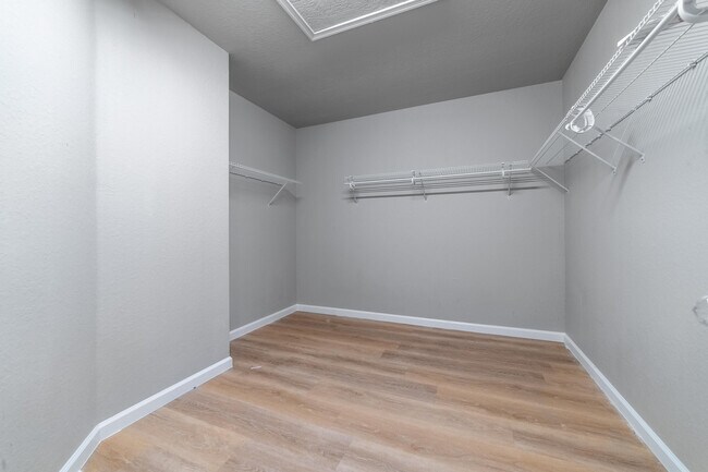 Building Photo - 4109 Macarthur Palm Trail