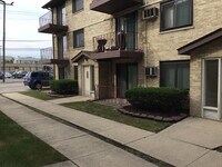 Building Photo - 6049 W 64th Pl
