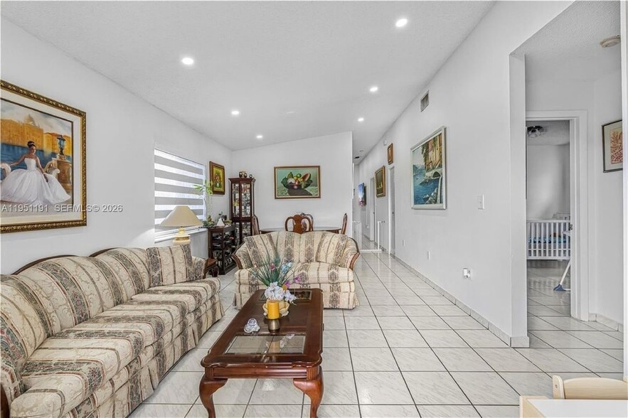 Building Photo - 7117 W 30th Ln