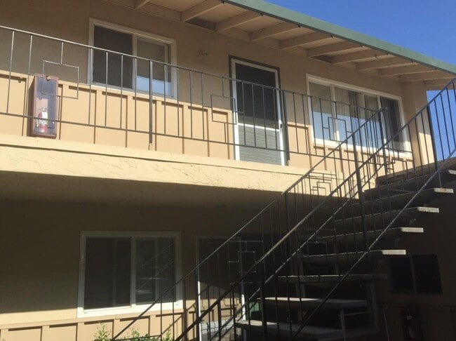 Building Photo - 7170 Bark Ln