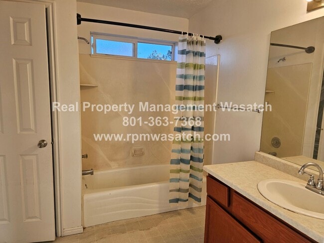 Building Photo - Perfect Multi Level home in West Vally City Utah