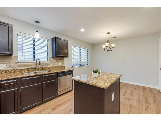 Building Photo - 2505 Wood Chase Trail