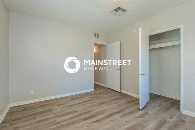 Building Photo - 3 Bedroom Pet-Friendly Home in Tucson, AZ ...
