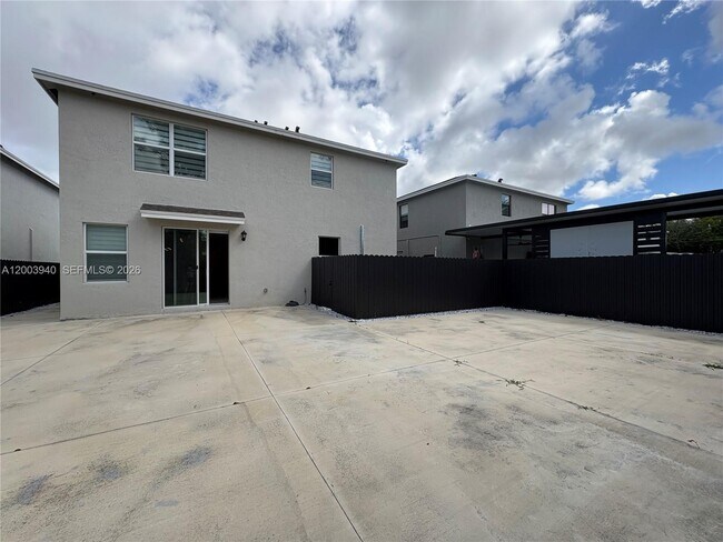 Building Photo - 12948 SW 265th Terrace