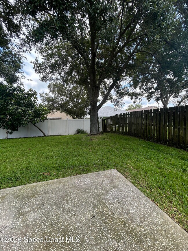 Building Photo - 2891 Stratford Pointe Dr