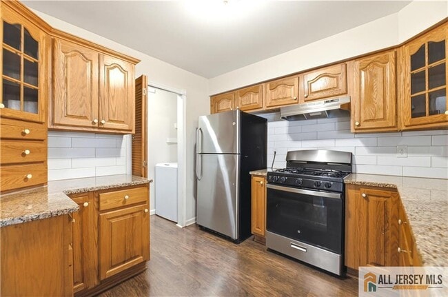 Building Photo - 151 Wyndham Pl