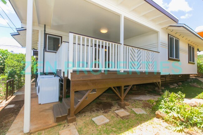 Building Photo - 3167 Charles St