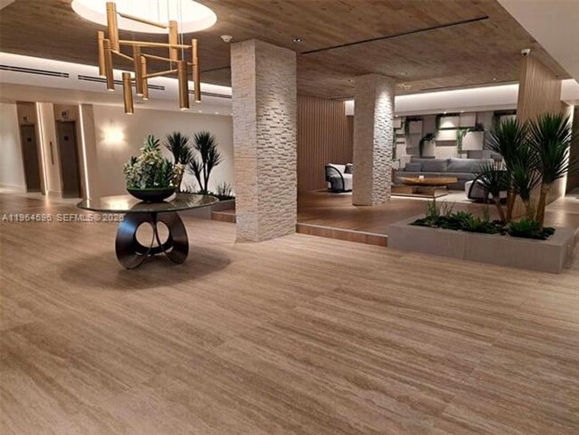 Building Photo - 2301 Collins Ave