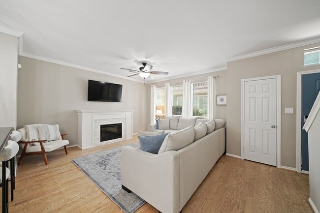 Building Photo - 1413 W 26th St