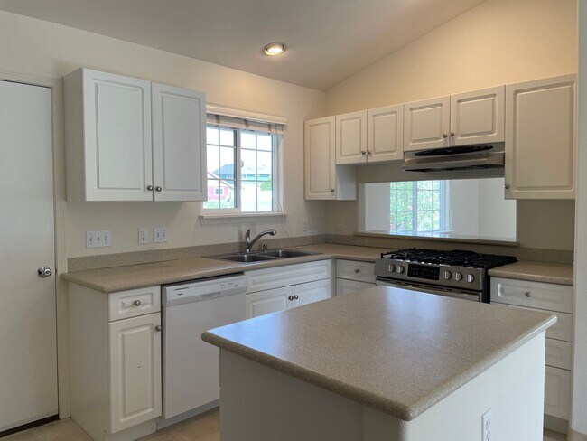 Building Photo - Beckvold, L.C. (1)