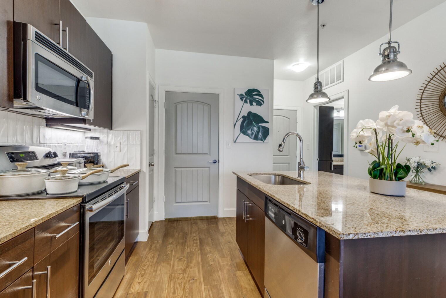 Building Photo - 1221 Legacy Dr