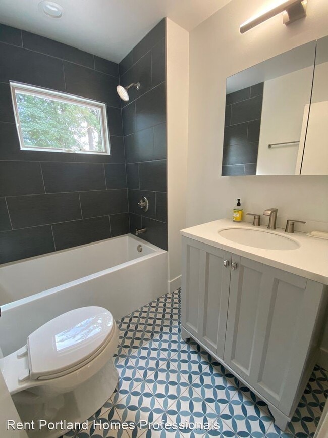 Building Photo - 3 br, 2 bath House - 3106 SW Maricara Street