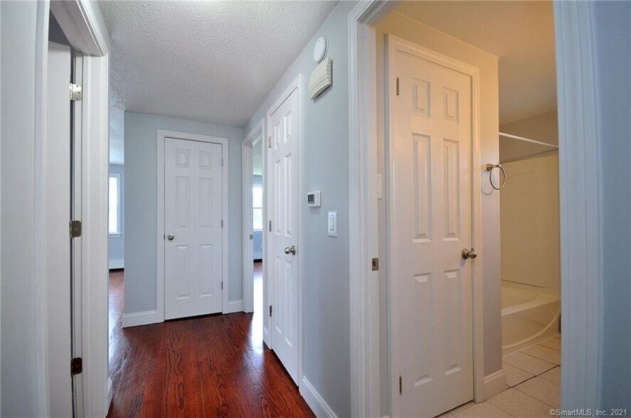 Building Photo - 135 Connecticut Ave