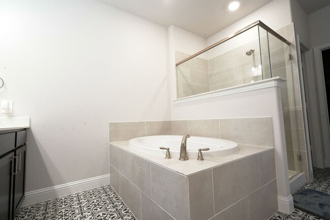 Building Photo - 2130 Argolis Dr