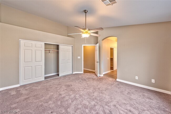 Building Photo - 8880 Wallaby Ln