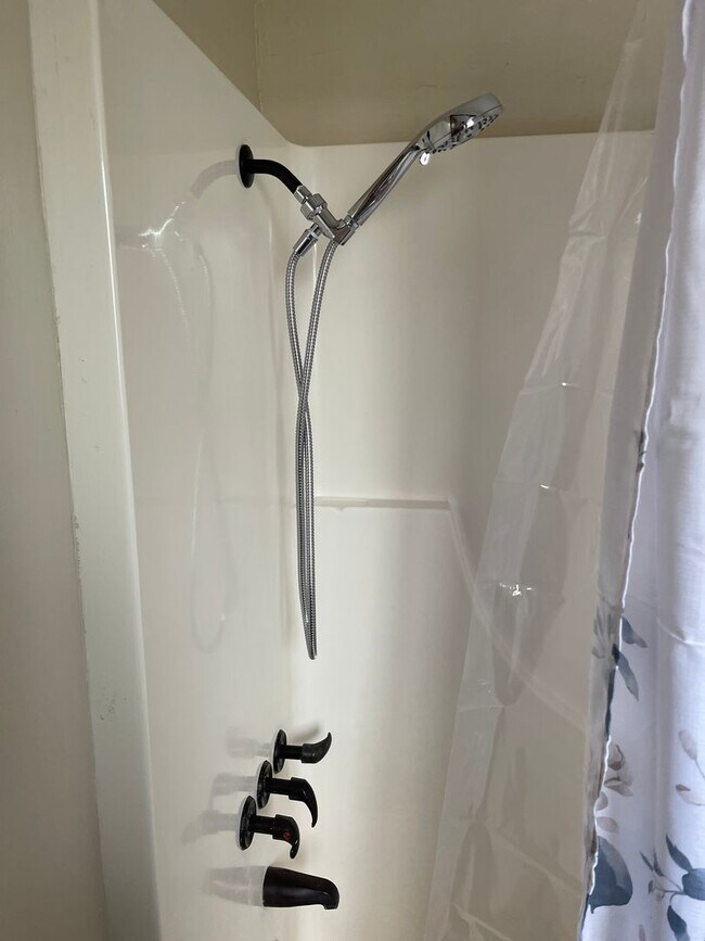 Building Photo - Magalia- 3 bedroom 2 bathroom, 2 story, detached garage, extra lot available