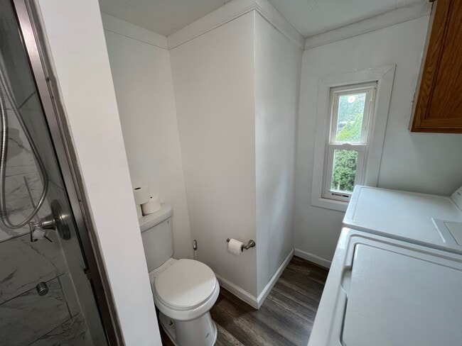 Building Photo - 4408 Sanford Ct