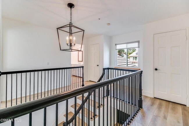 Building Photo - 6823 Castle Peak Dr