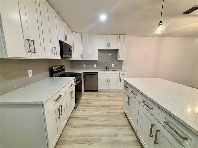 Building Photo - 8835 Township Ct
