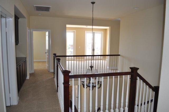 Building Photo - 4 Bed, 3.5 Bath - Bressi Ranch