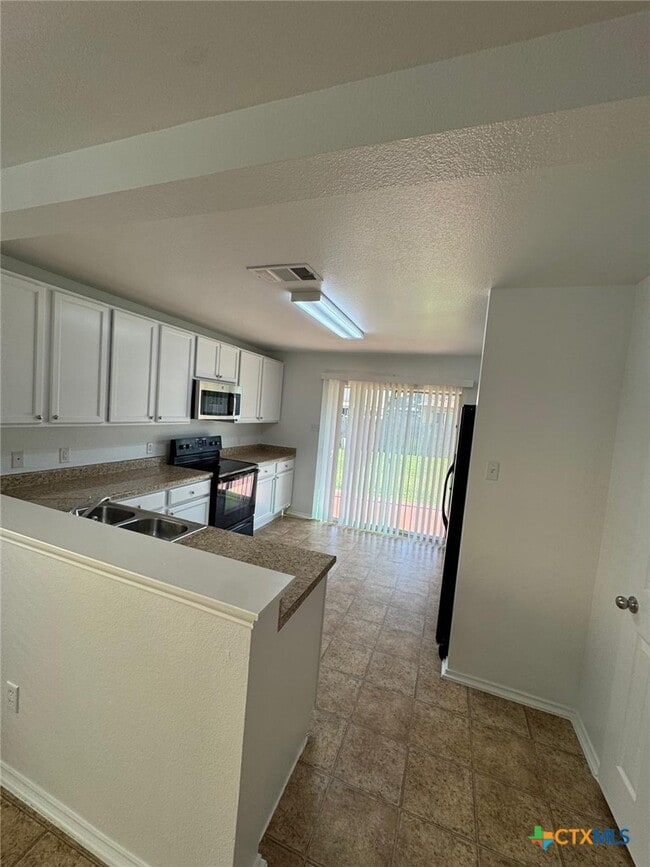 Building Photo - 102 W Orion Dr