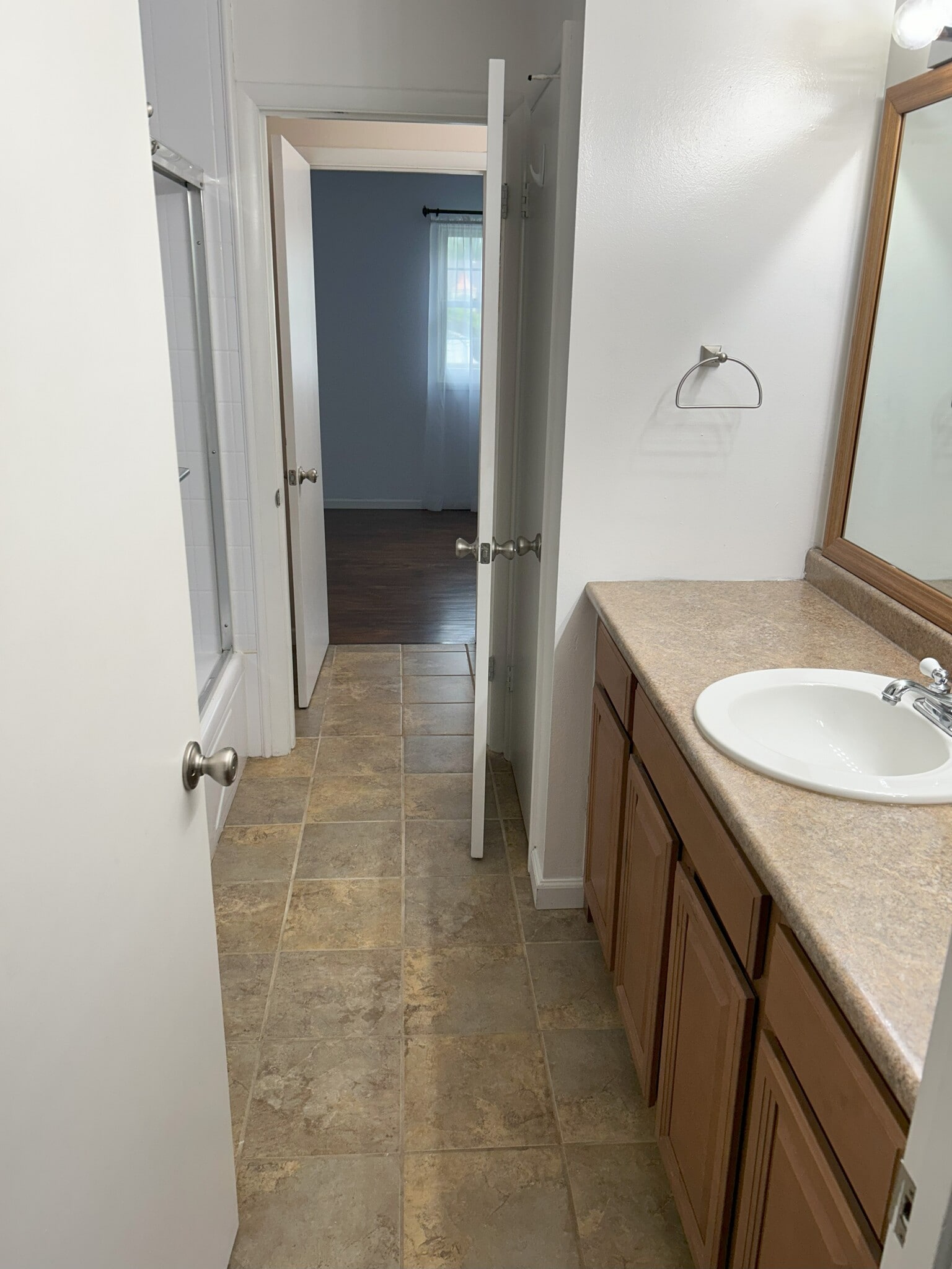 Bath - 6521 Cornwall Ct
