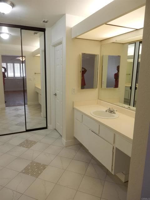 Building Photo - 6540 Paseo Adelante