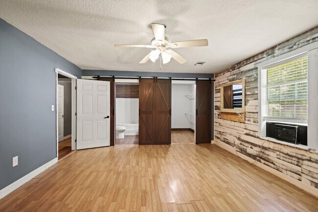 Building Photo - 432 Co Rd 4284