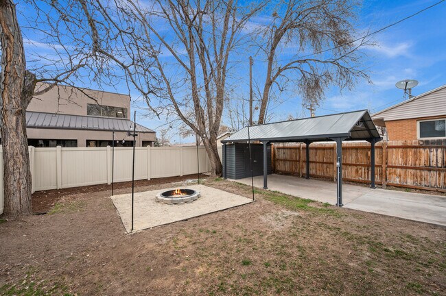 Building Photo - 3840 S 775 E