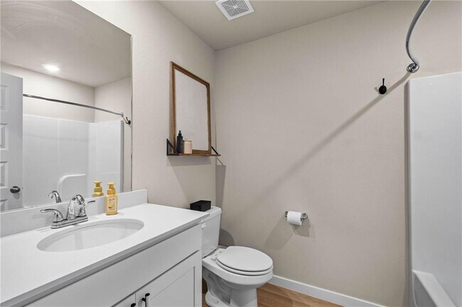 Building Photo - 2219 S 9th St