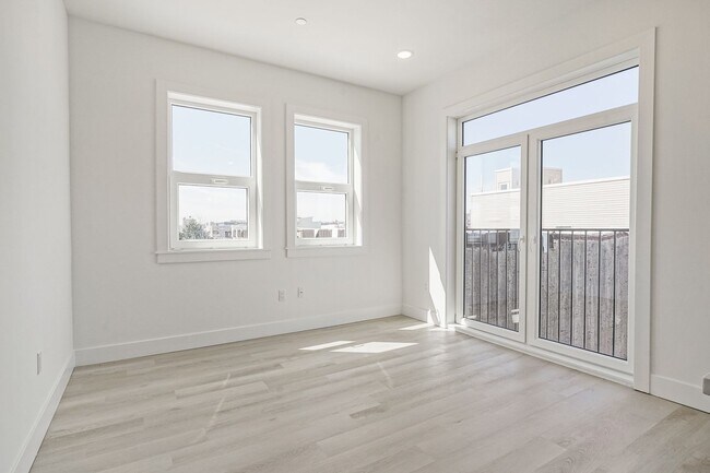 Building Photo - 2654 Coral St