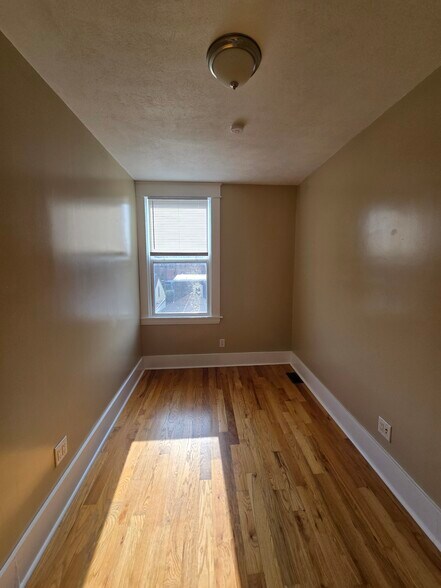 Building Photo - 3 Lehrman Way