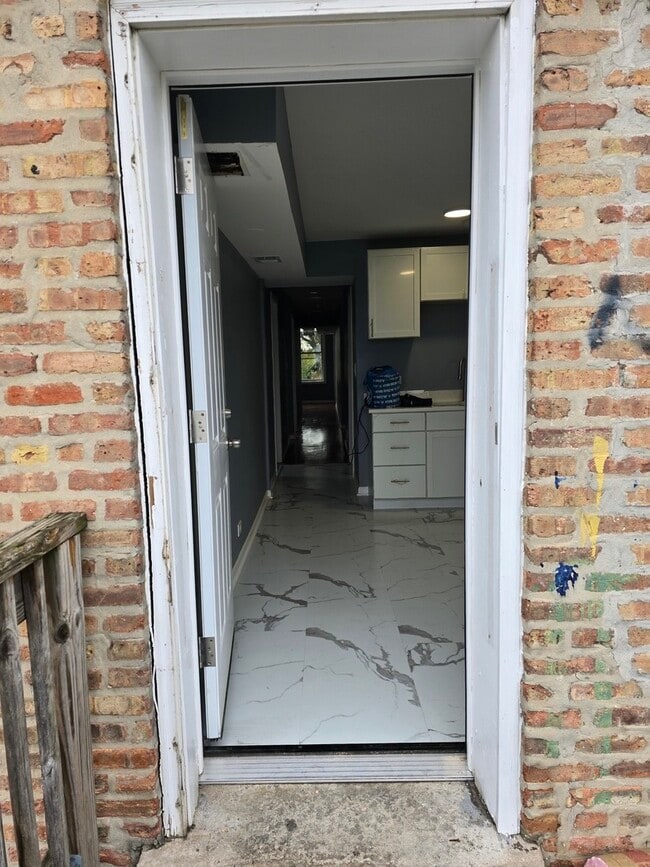 Building Photo - 1311 S Christiana Ave