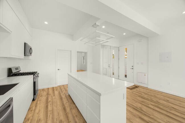 Building Photo - 3049-3051 Clement Street (1356rc)