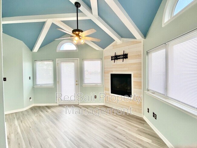 Building Photo - 256 R Hunts Neck Rd