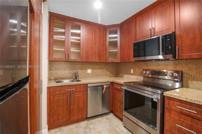 Building Photo - 7915 SW 86th St