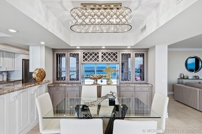 Building Photo - 2727 S Ocean Blvd