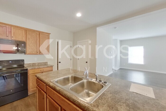 Building Photo - 44 Maple Leaf Dr