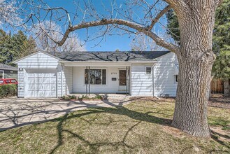 Building Photo - Beautiful 3-Bedroom Home in Denver – Avail...