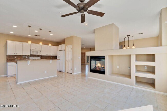Building Photo - 41526 N Cedar Chase Rd
