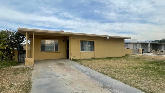 Primary Photo - 81406 S Palo Verde Dr