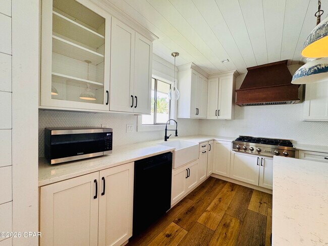 Building Photo - 916 Cobia Dr