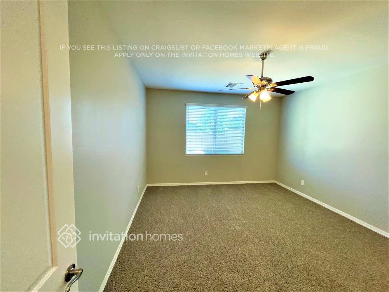 Building Photo - 19981 W Glenrosa Ave