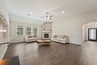 Building Photo - 15103 Dry Ridge Ct