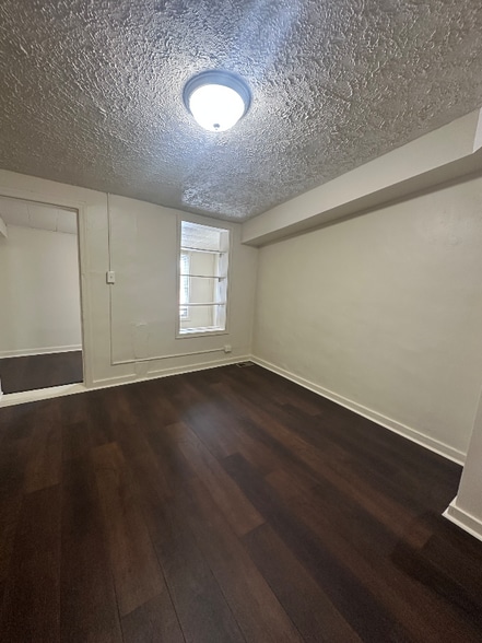 Building Photo - 3332 Frederick Ave